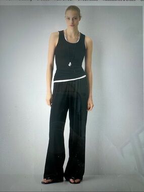 Aritzia Babaton Archer satin pant in black